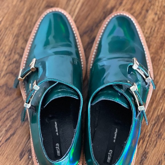 Miista - Victoria Brogue in Iridescent Green - Picture 3 of 4